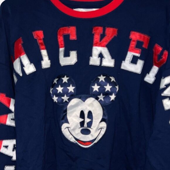Disneyland Resort Team Mickey Mouse Patriotic Sweatshirt USA Flag Unisex L - Picture 2 of 9